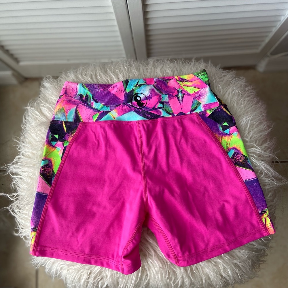 Training shorts - Picture 2 of 3